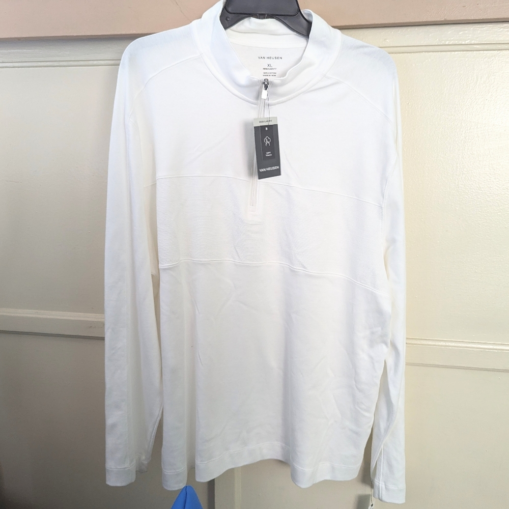 NWT Van Heusen LongSleeve Sweatshirt